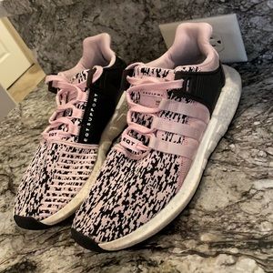 💗LIMITED EDITION EQT’s💗